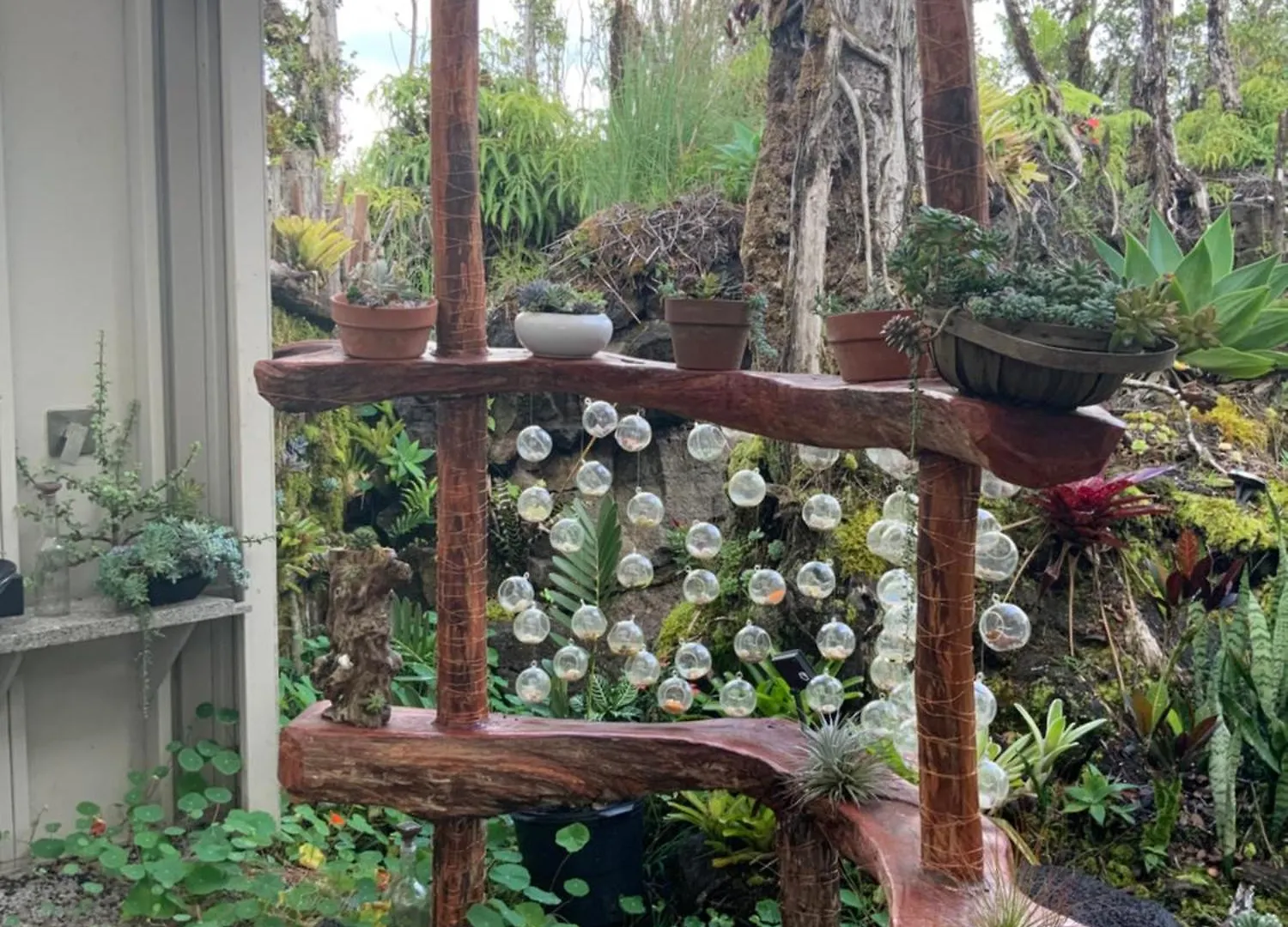 Exotic Garden Cottage At Amazing Volcano Fissure Mountain View
