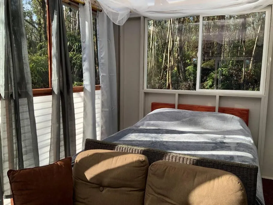 Exotic Garden Cottage At Amazing Volcano Fissure Mountain View