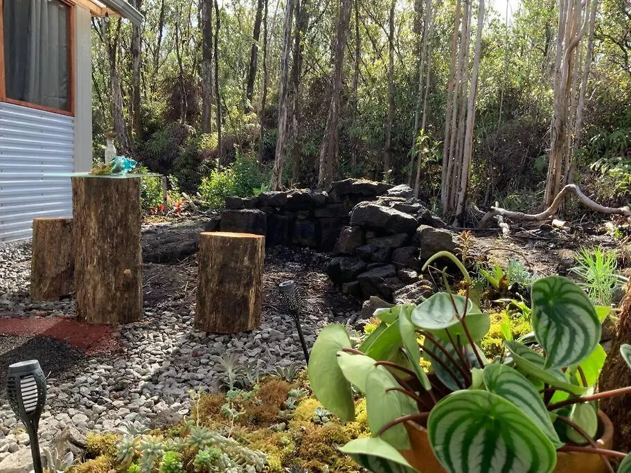 Exotic Garden Cottage At Amazing Volcano Fissure Mountain View Landhuis