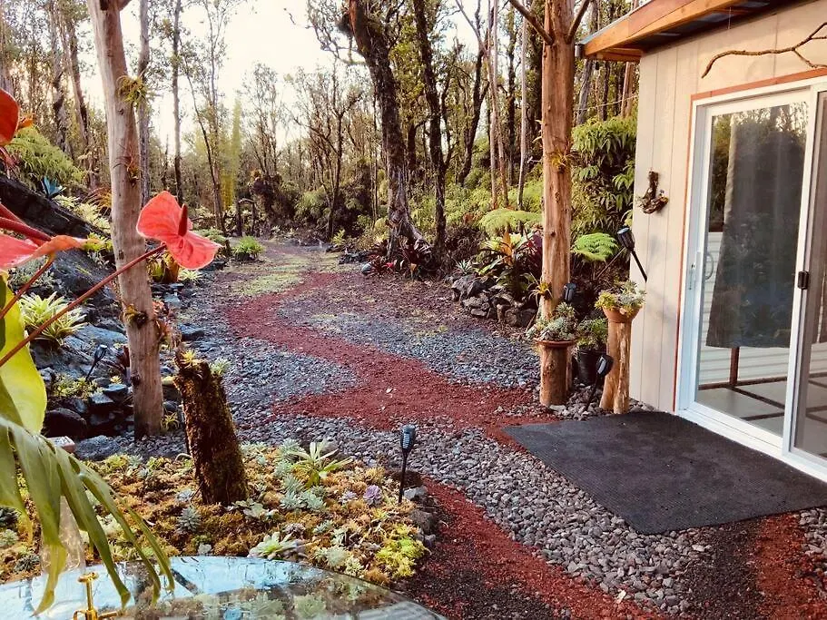 Exotic Garden Cottage At Amazing Volcano Fissure 芒廷维尤