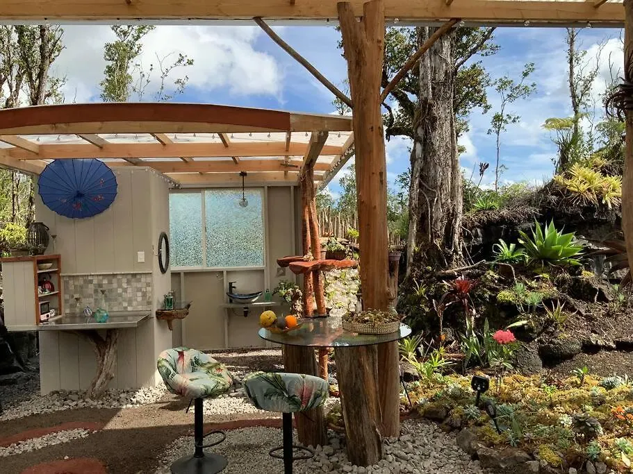 Landhuis Exotic Garden Cottage At Amazing Volcano Fissure Mountain View