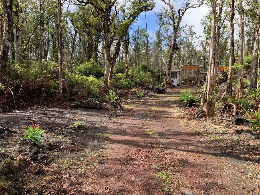 Exotic Garden Cottage At Amazing Volcano Fissure Mountain View Landhuis